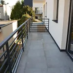 Noma Apartment - Balcony - Ac - Fast Wifi Γκντίνια